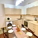 'tide Frame' - Big, Super Central, 2 Bathrooms Appartement *