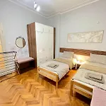 'tide Frame' - Big, Super Central, 2 Bathrooms Burgas