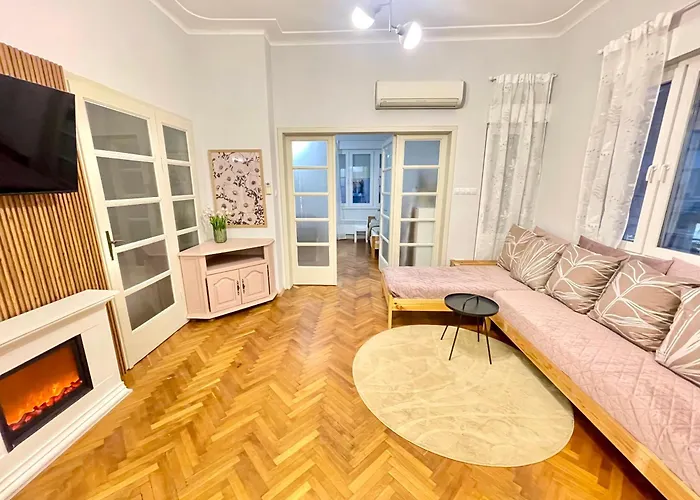 'Tide Frame' Apartment - Big, Super Central, 2 Bathrooms * Burgasz