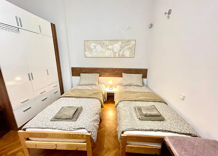 Lejlighed 'Tide Frame' Apartment - Big, Super Central, 2 Bathrooms *