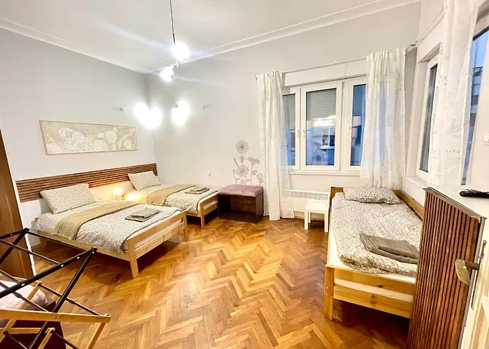 'Tide Frame' Apartment - Big, Super Central, 2 Bathrooms * Burgas City