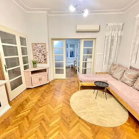 'tide Frame' - Big, Super Central, 2 Bathrooms * Burgas