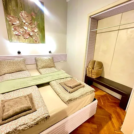 'Tide Frame' Apartment - Big, Super Central, 2 Bathrooms アパート ブルガス