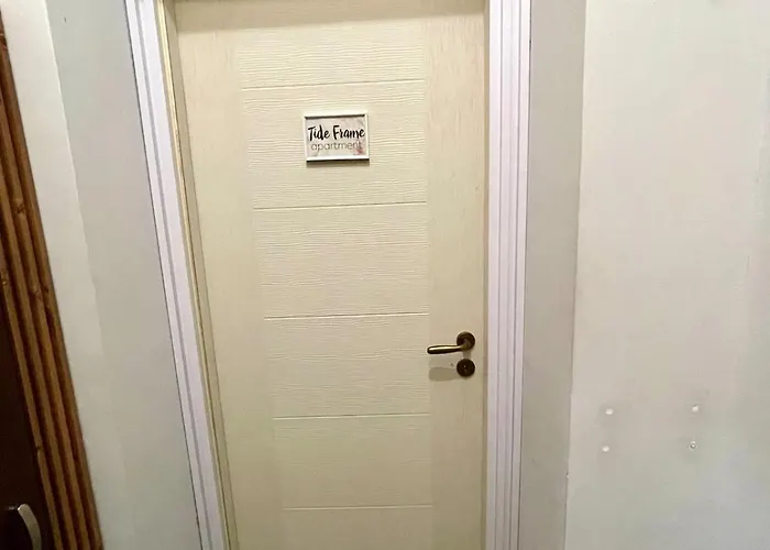 아파트 'Tide Frame' Apartment - Big, Super Central, 2 Bathrooms